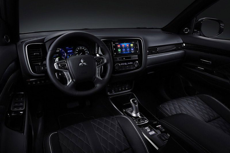 Mitsubishi Outlander PHEV, Motor Forum, interiør